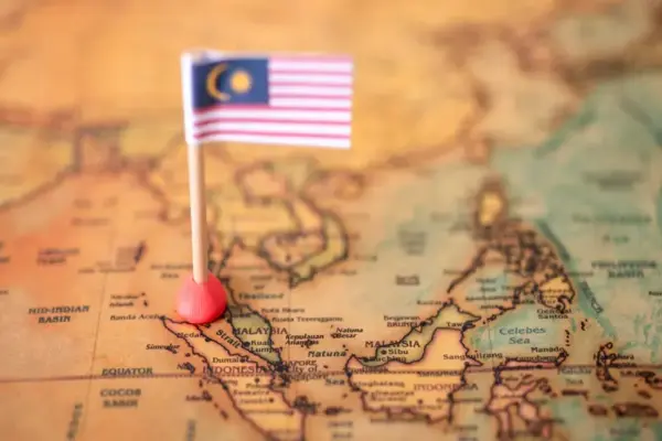 Trung Quốc hỗ trợ Malaysia chế biến rare earth — chỉ với doanh nghiệp nhà nước